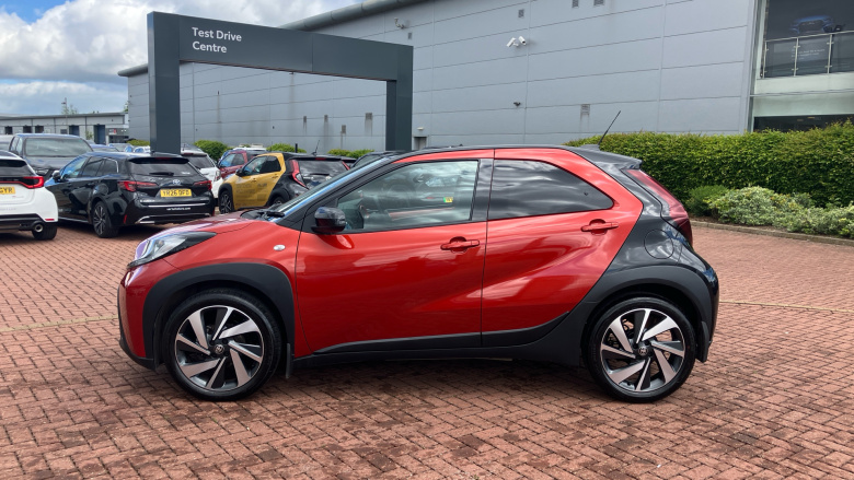 Toyota Aygo X 1.0 VVT-i Edge 5dr Petrol Hatchback